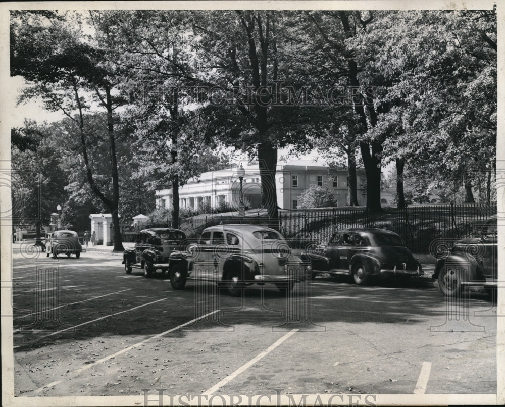 1946 Press Photo East Executive Avenue was reopened to traffic - Historic Images