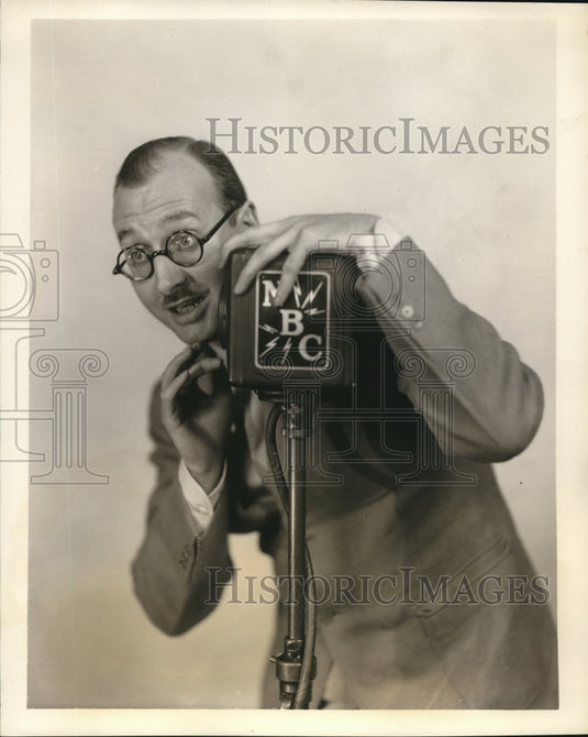 1932 Press Photo Ray Knight, creator of Cuckoos & founder of station KUKU - Historic Images