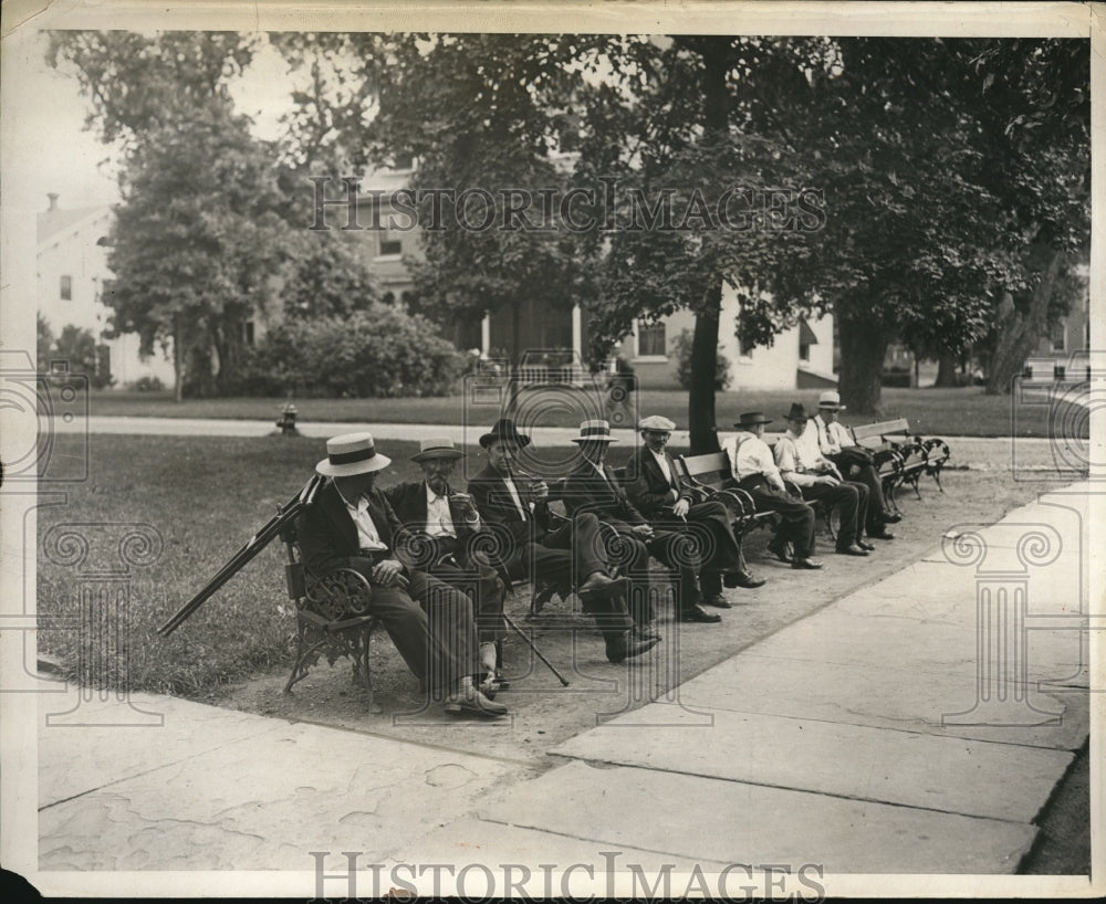 1931 Press Photo Old sailors at Sailors Harbor rest home- Historic Images