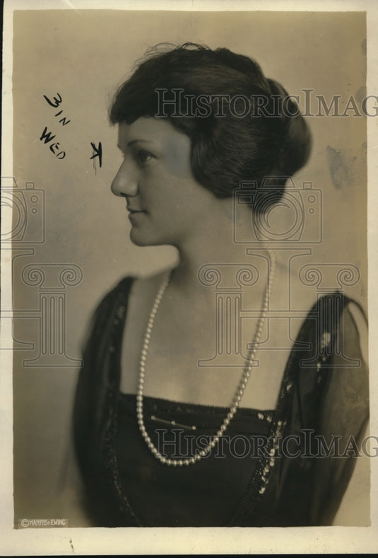 1919 Press Photo Socialite Mrs. R.C. (Evelyn) Drum-Hind-Historic Images