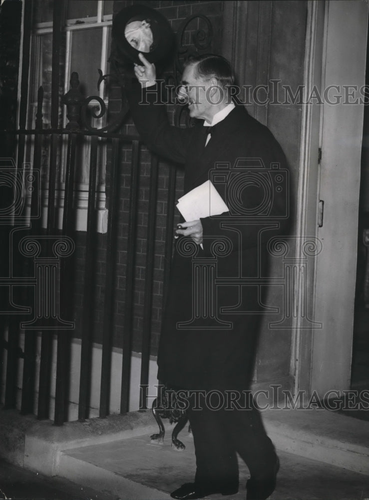 1938  British Premier Neville Chamberlain at Cabinet meeting-Historic Images