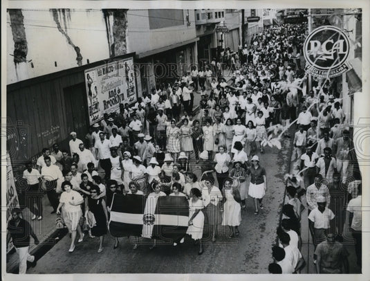 1961 Press Photo Santo Domingo Demonstrators at general strike-Historic Images
