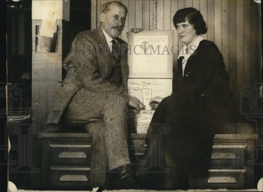 1923 Press Photo Dwight Robinson , Helen Laggab San Francisco US Veterans Bureau-Historic Images