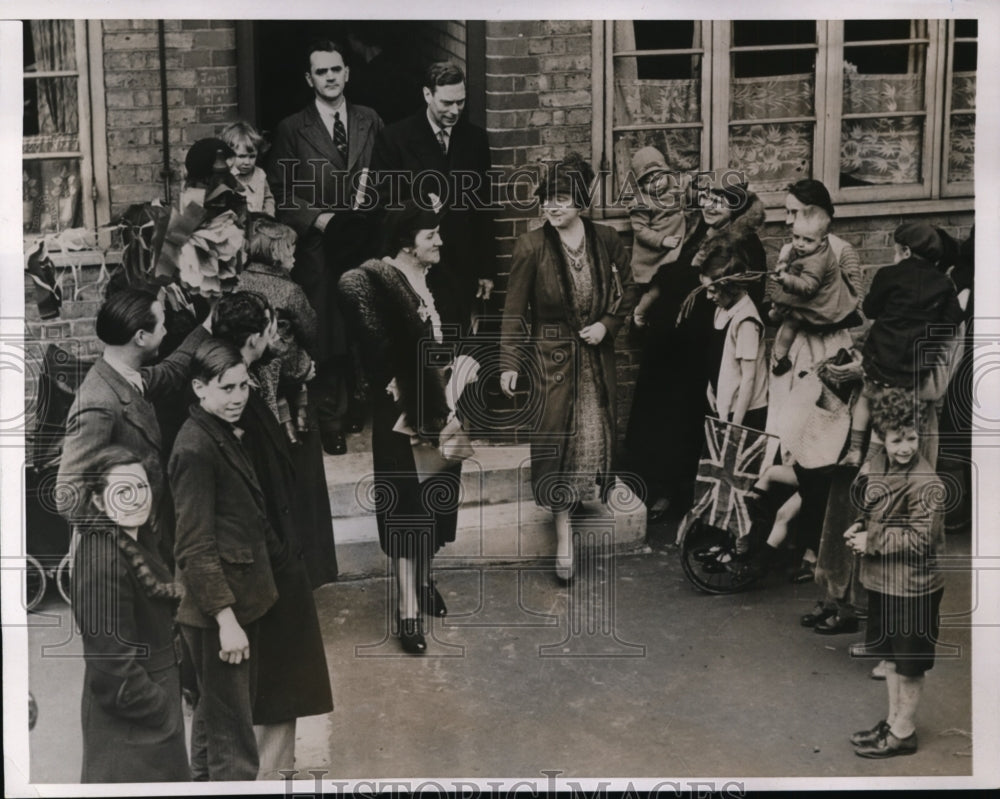 1938 London King George &amp; Queen Elizabeth at McManus House-Historic Images