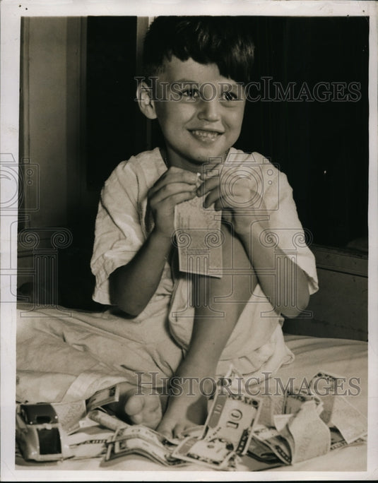 1949 Press Photo Patrick Ross age 6 polio patient - Historic Images