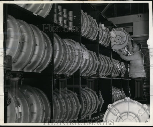 1941 Press Photo GE plant & turbochargers for US military use-Historic Images