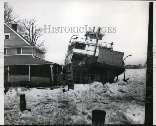 1955 Press Photo Ice Jam on Lake Erie & Niagara River Grand Island Boat & House-Historic Images