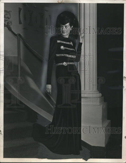 1939 Braided Jackets & Dinner Gown by Nicole de Paris at NY Show - Historic Images