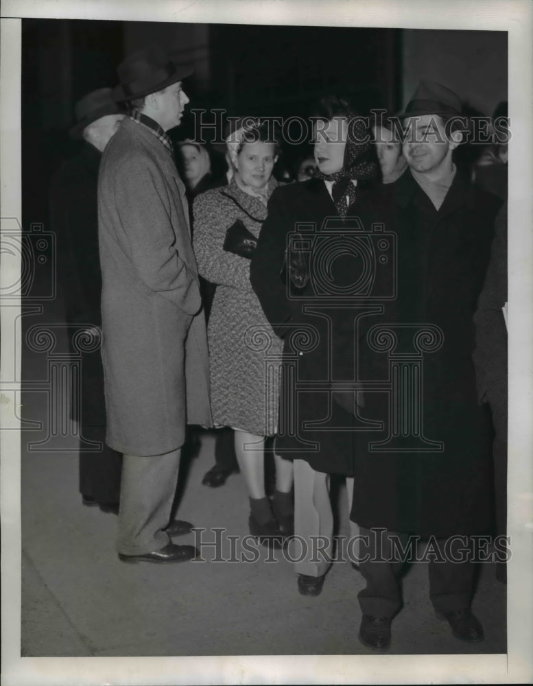 1946 Press Photo OS Billings Manager Industrial Relations Westinghouse &amp; Striker-Historic Images