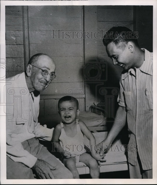 1953 Cesar Alejandro Operation at Manila's North General Hospital-Historic Images