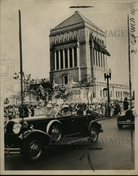 1931 Press Photo World War Memorial President & Mrs Herbert Hoover - nex93264-Historic Images