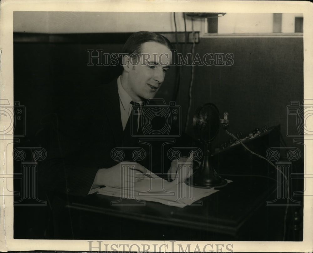 1927 Press Photo Steve Trumbell World Crier Announcer for Station KYW-Historic Images
