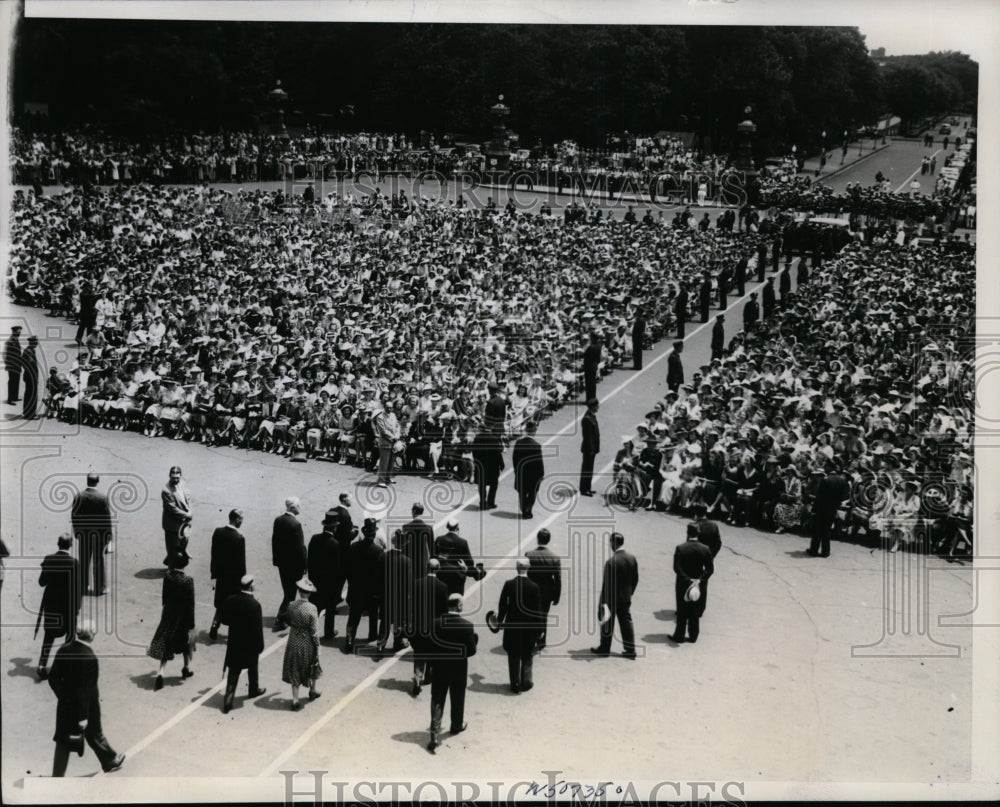 1939 Press Photo King George, Queen Elizabeth leave th Capitol in DC - Historic Images