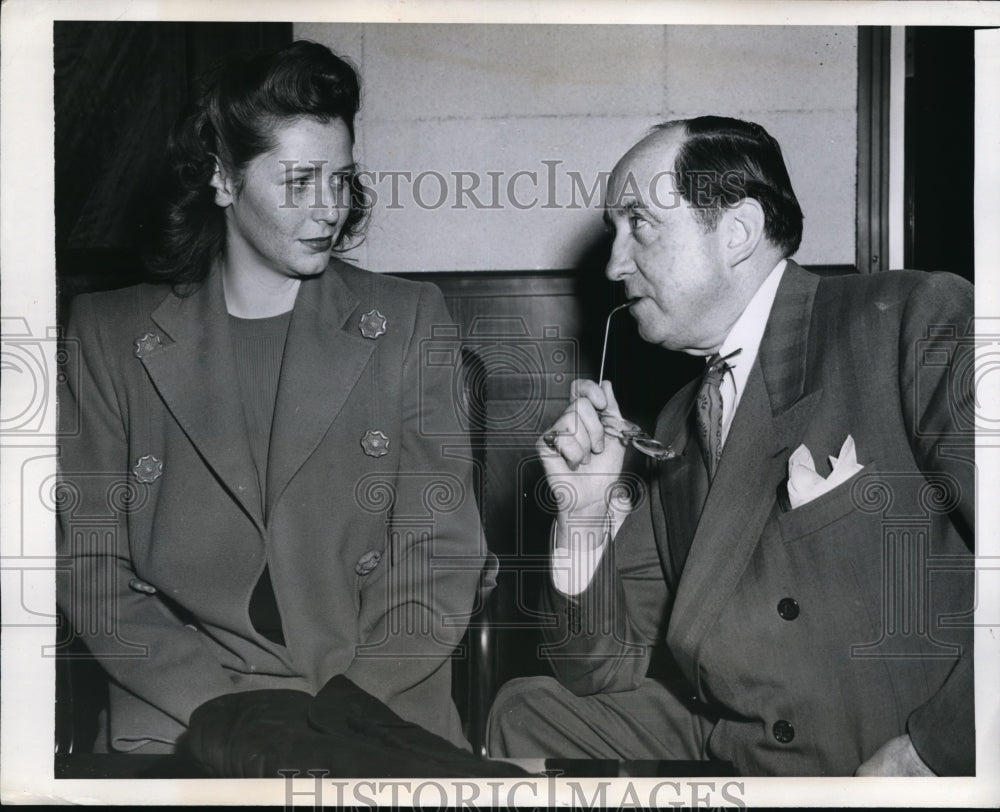 1944 Jerry Giesler Chaplin&#39;s Attorney Questioning Joan Barry in LA - Historic Images