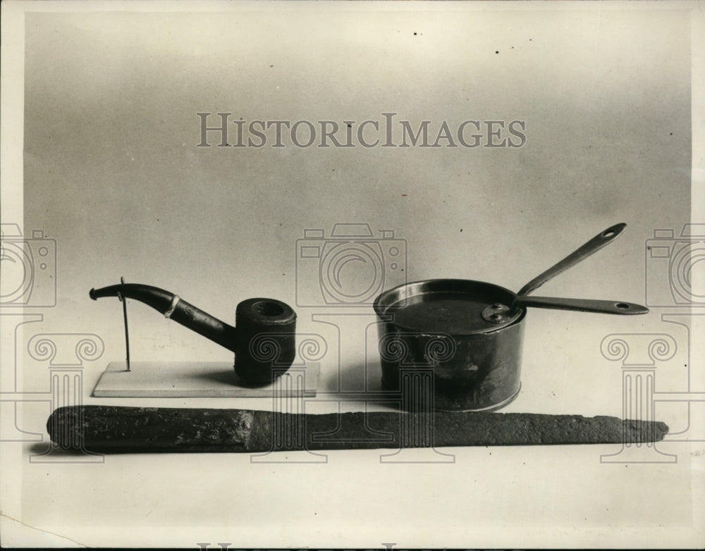 1928 Briar Pipe Used by Mr Baldwin & Copper Pan in London Museum - Historic Images