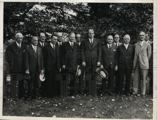 1932 Editors & Publishers of Business Paper Call on President Hoover - Historic Images