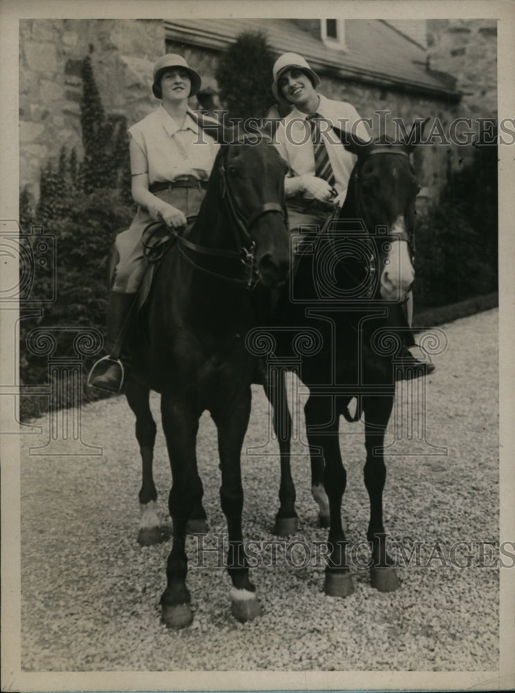 1927 Jessie Lewis Debutante pf Rhyl Wales &amp; Lynn Albaugh - Historic Images