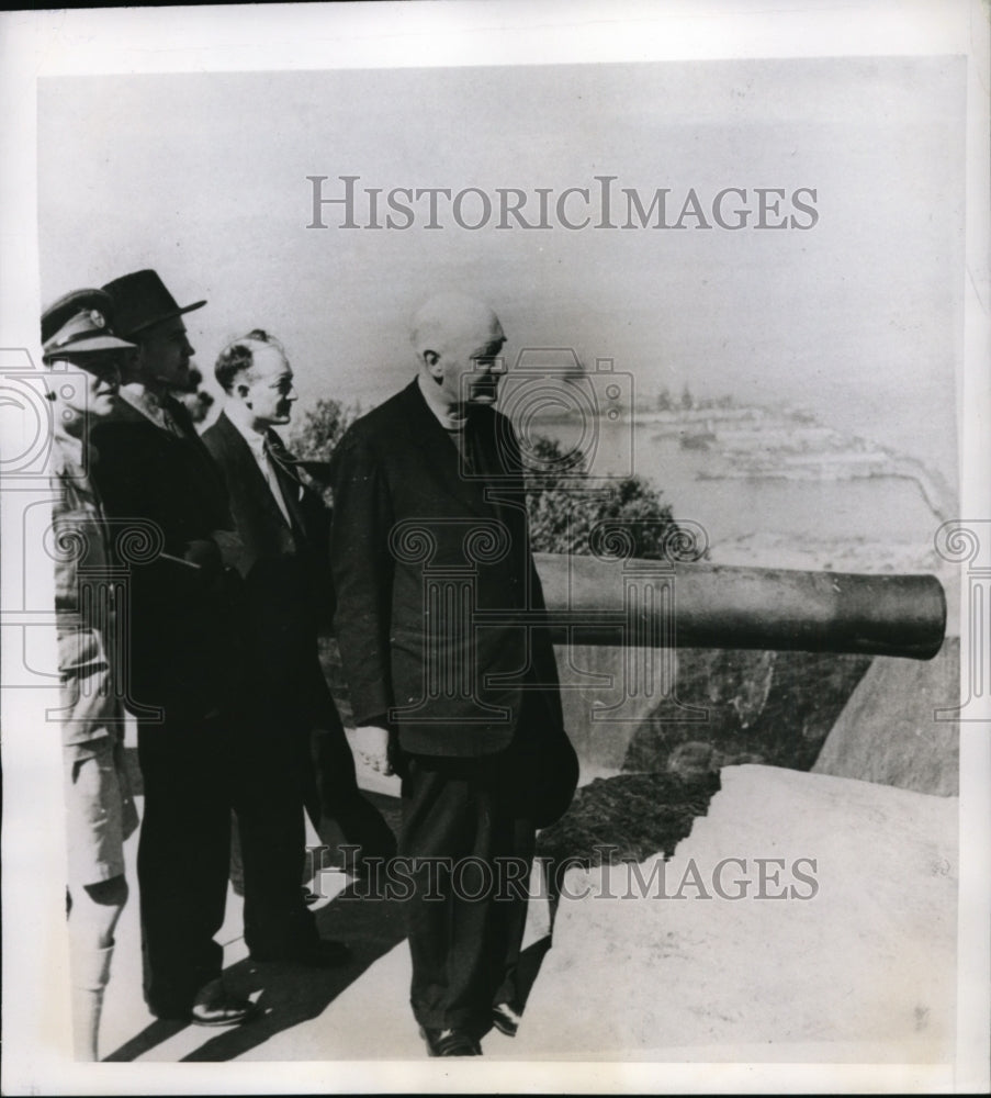 1943 Press Photo Dr Cyril Garbett Archbishop of York at Harbor of Gibralter-Historic Images