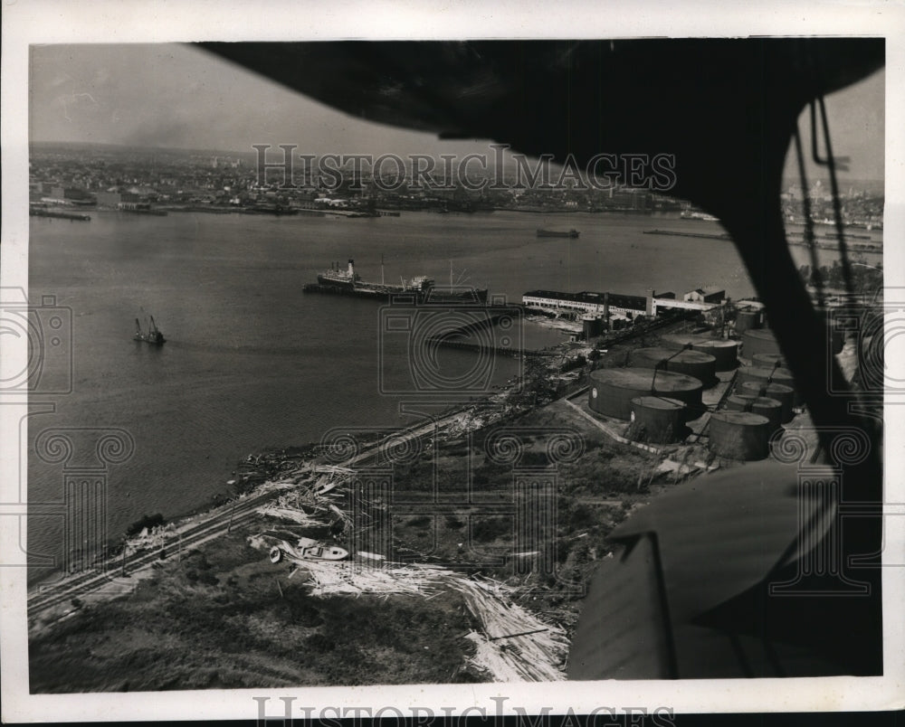 1938 Wreckage on railroad track in Providence, RI - Historic Images