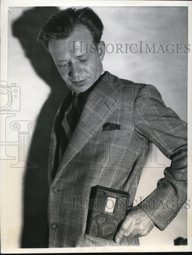 1940 Gilbert Brown With His Portable Radio In His Pocket  - Historic Images