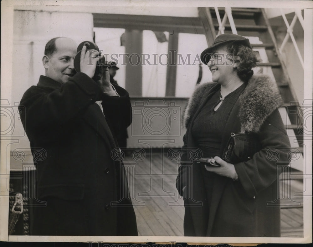 1938 Press Photo Mr &amp; Mrs Hendele Lefurt Aboard SS Veendam - ney08314 - Historic Images