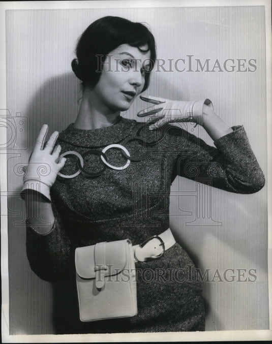 1960 Press Photo Belt & Bag Designed to Hold Sports Programs - ney08488 - Historic Images