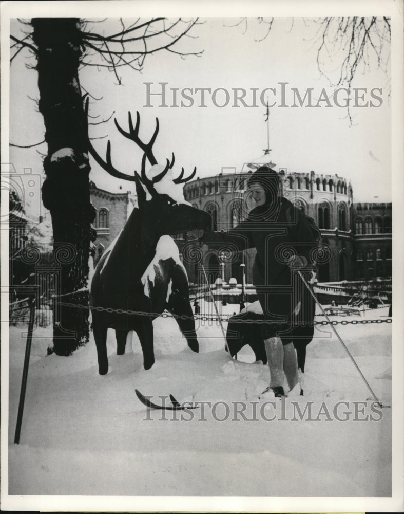 1966 Press Photo Astrid Aabel Oslo Norway Music Student - ney08619-Historic Images