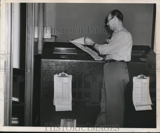 Press Photo United Press news printer's Teletyprinter - ney09281- Historic Images