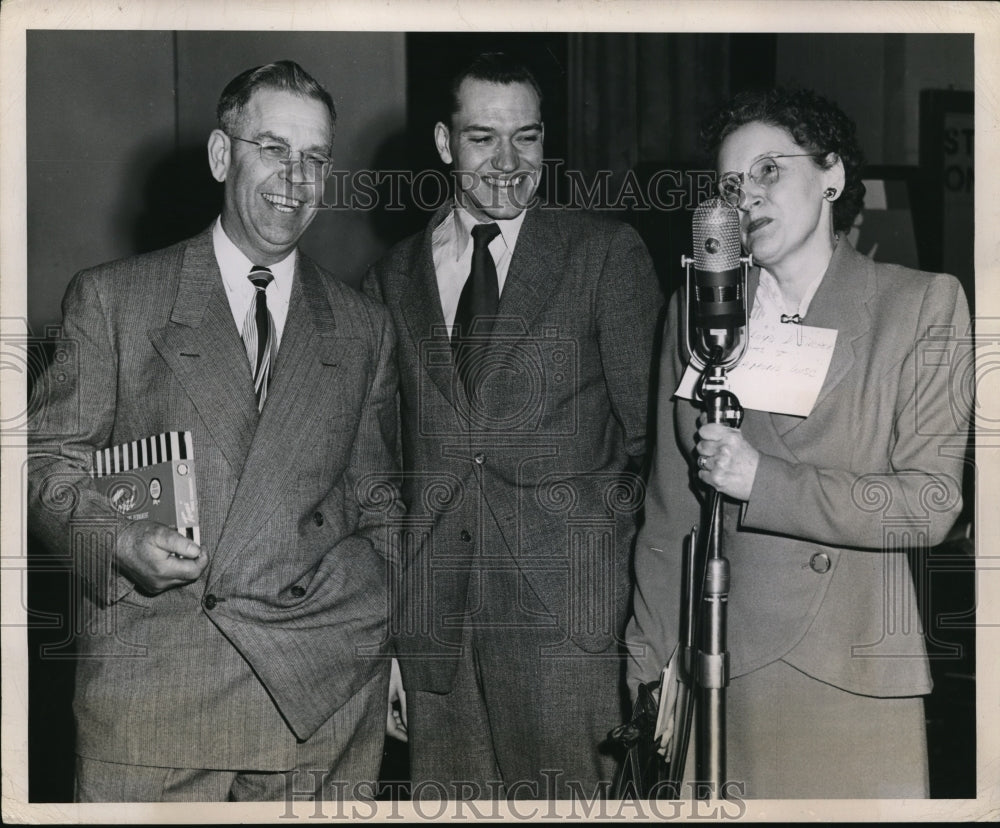 Mr. And Mrs. Lloyd Silcher With Mr. Bob Baker In The Event - Historic Images