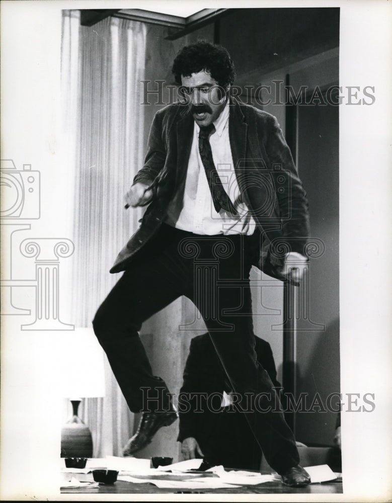 1970 Press Photo Elliott Gould in Getting Straight - ney10913 - Historic Images