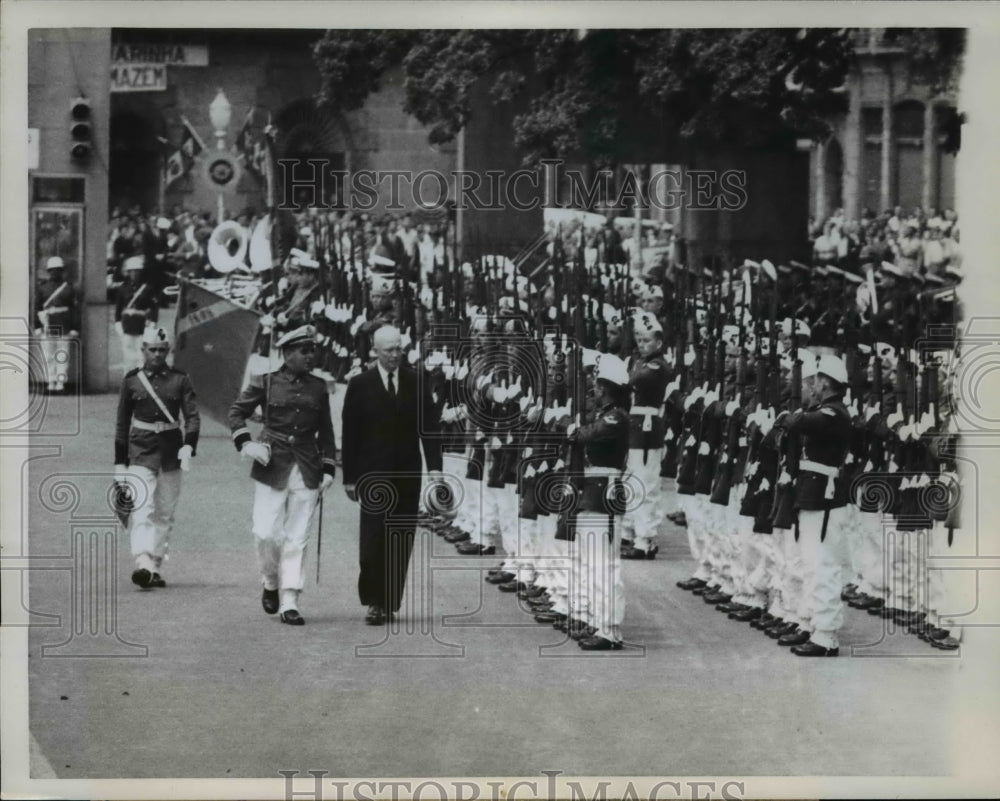 1960 Press Photo President Dwight Eisenhower Inspects Brazilian Navy Honor Guard-Historic Images