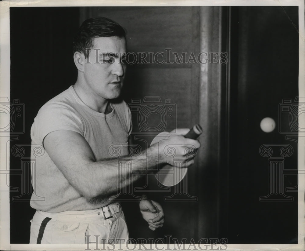 1947 Press Photo Herbert Aronson Playing Ping Pong - ney16583-Historic Images