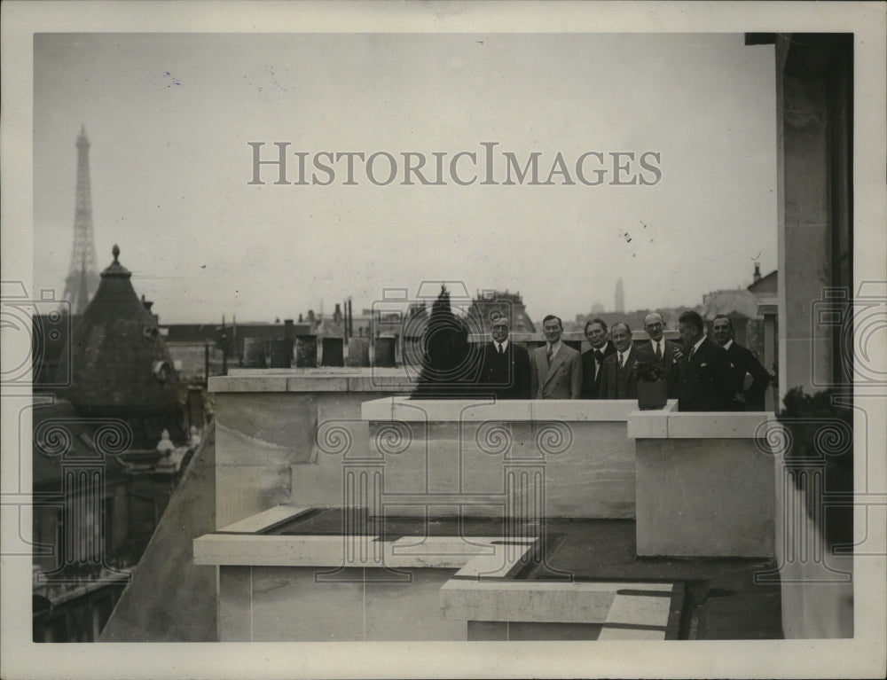 1932 Press Photo NYC Mayor James Walker atop Paris New York Herald Building - Historic Images