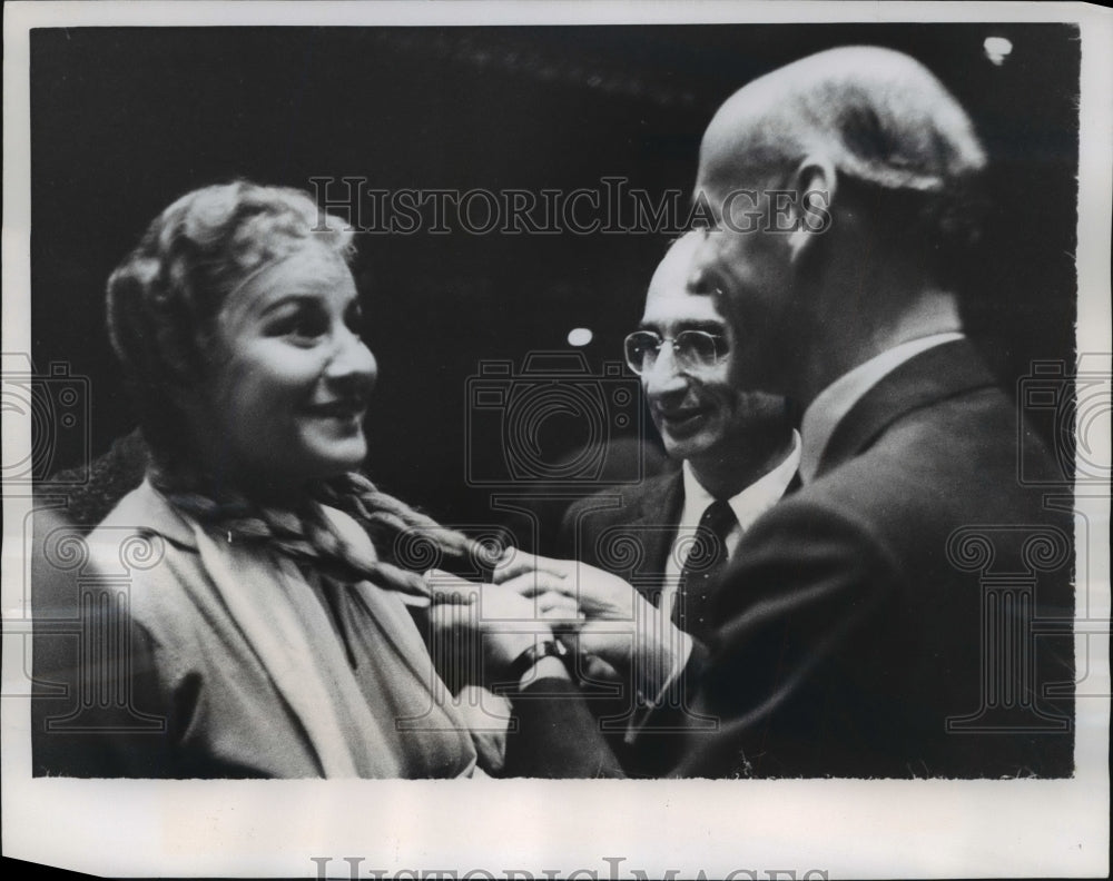 1956 Press Photo Metro Opera Director Rudolph Bing Tugs Braids of Lucine Bing - Historic Images