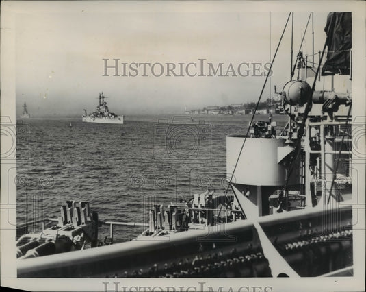 1948 US Cruisers Huntington & Juneau Follow USS Fargo Into Istanbul - Historic Images