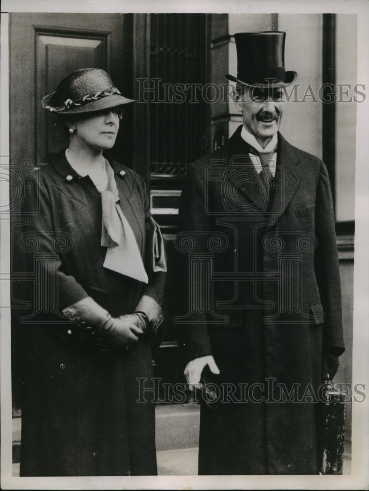 1935 Press Photo Neville Chamberlain Shown with Mrs Chamberlain - ney25130 - Historic Images