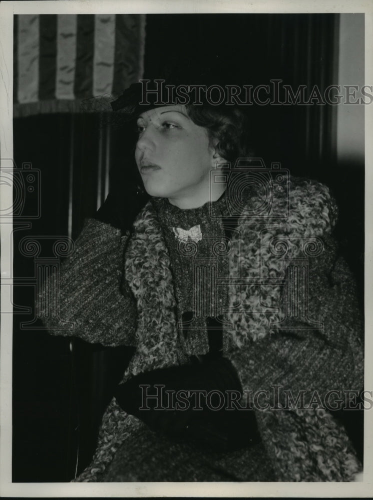 1936 Press Photo Ann Cooper Hewitt Heiress to Peter Cooper Hewitt Testifying - Historic Images