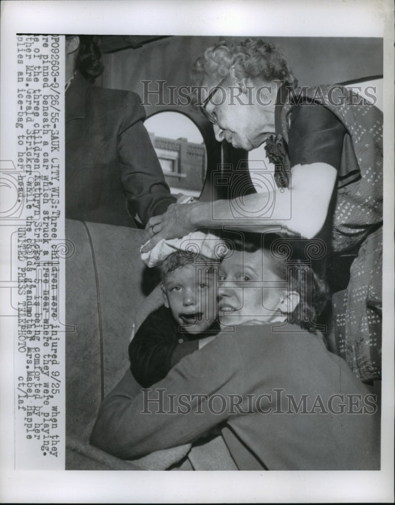 1955 3 Children Injured While Pinned Beneath Car Sauk City Wisconsin - Historic Images