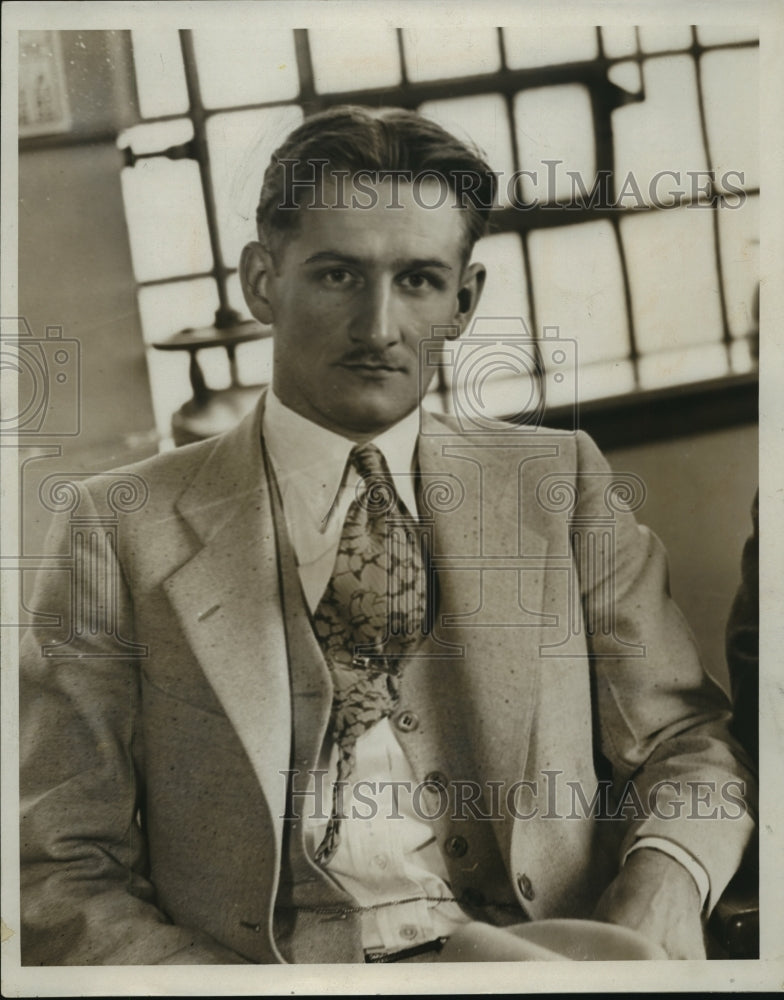 1932 Gerald Hatch  - Historic Images