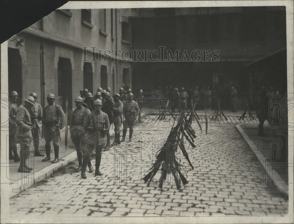 1925 Press Photo Military Force Were to be Seen in the Streets of Marseilles-Historic Images