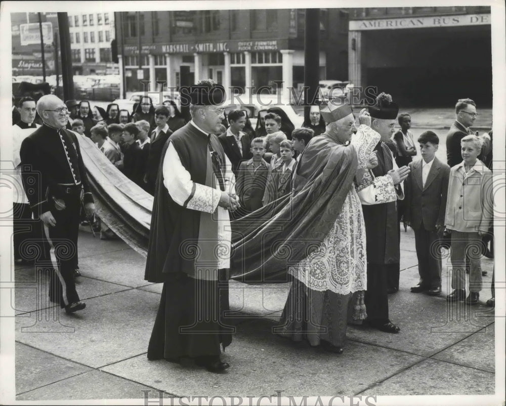 1958 Cardinal Strich  - Historic Images