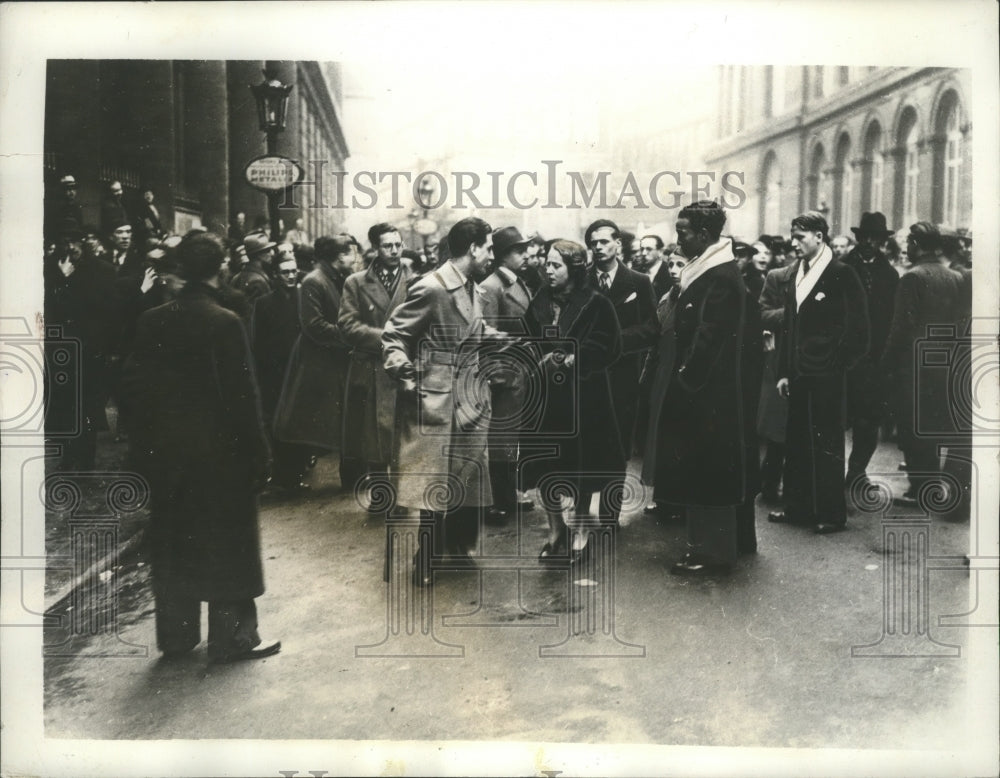 1935 Press Photo French Medical Student Riot Against Foreign Students - Historic Images