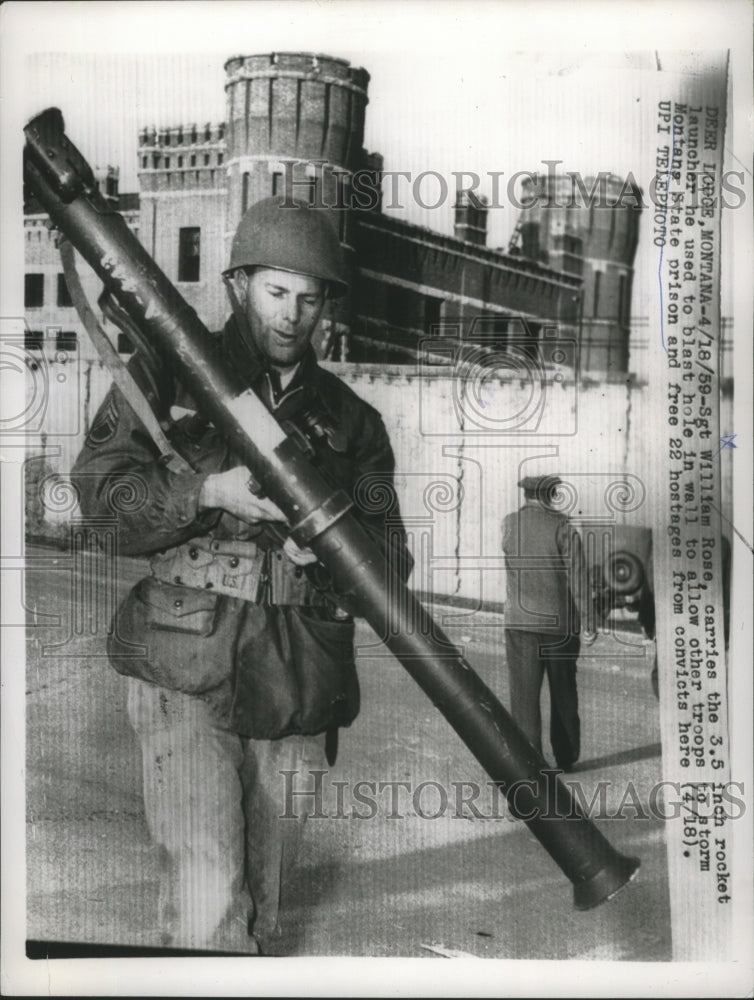 1959 Press Photo Sgt. William Rose carries 3.5 inch rocket launcher - ney27648-Historic Images