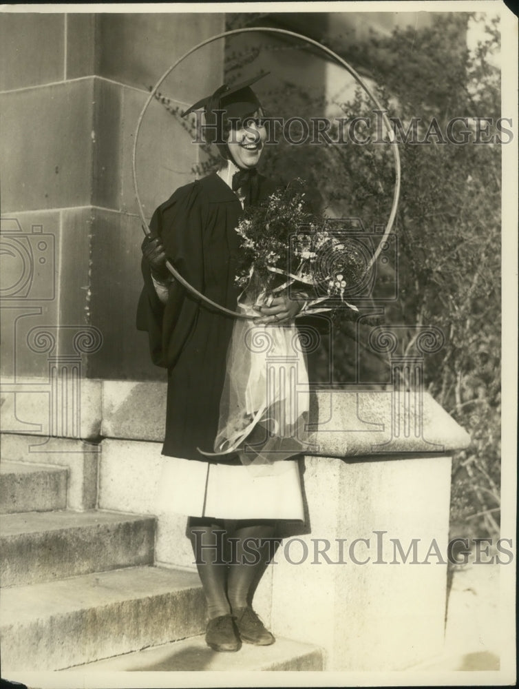 1929 Mary Neal Graduating - Historic Images