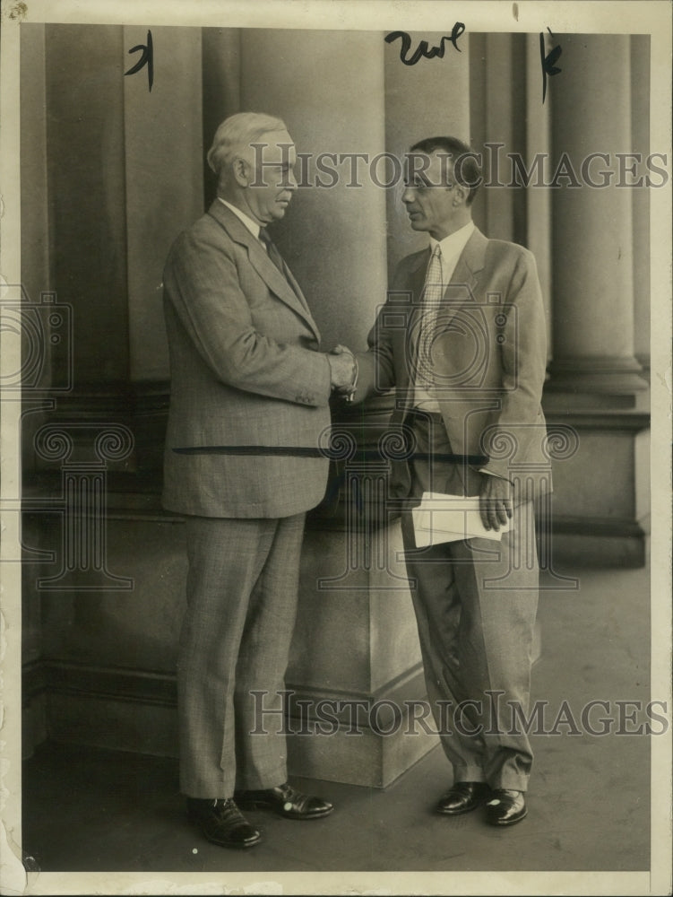 1929 Press Photo Secretary of War James Good Bids Goodbye to Theodor Roosevelt-Historic Images