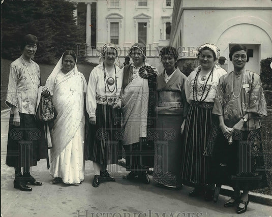 1924 Press Photo Foreign Delegates of Intl. YWCA Conference at White House, DC - Historic Images