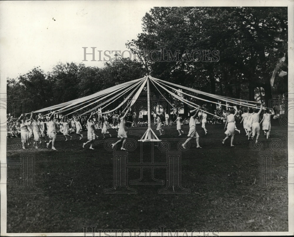 1930 Press Photo Northwestern University Ladies Dance Around Maypole - nez07248 - Historic Images