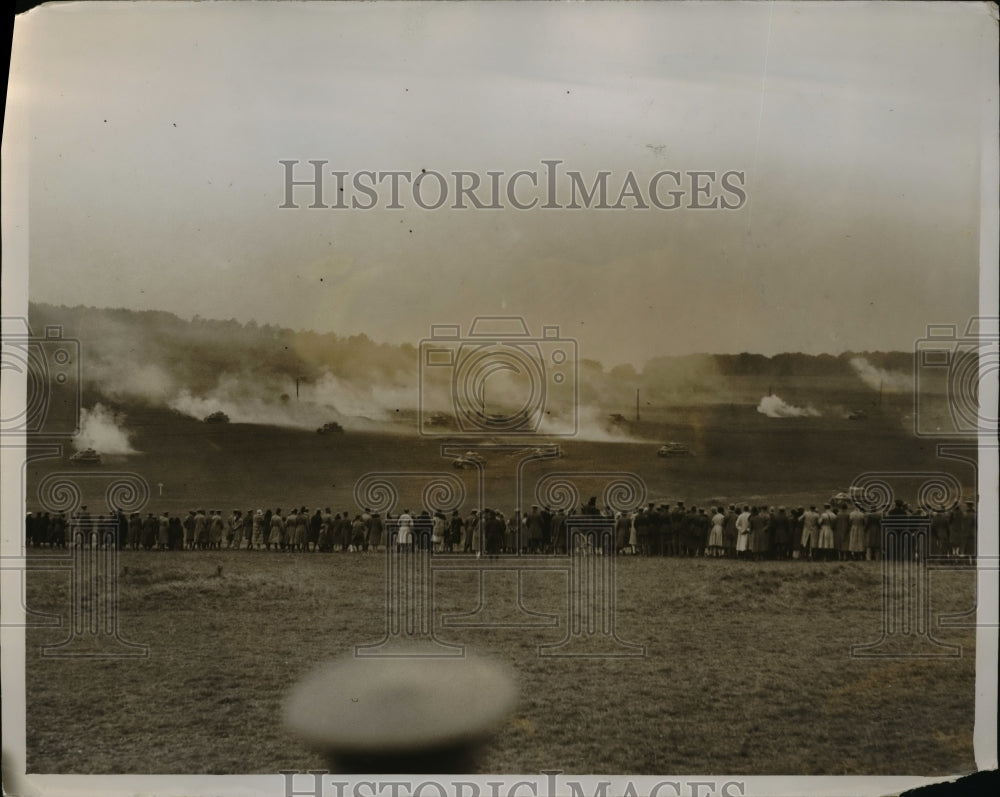 1928 Press Photo King and Queen Watch Tank Maneuvers of British Army Mechanized - Historic Images