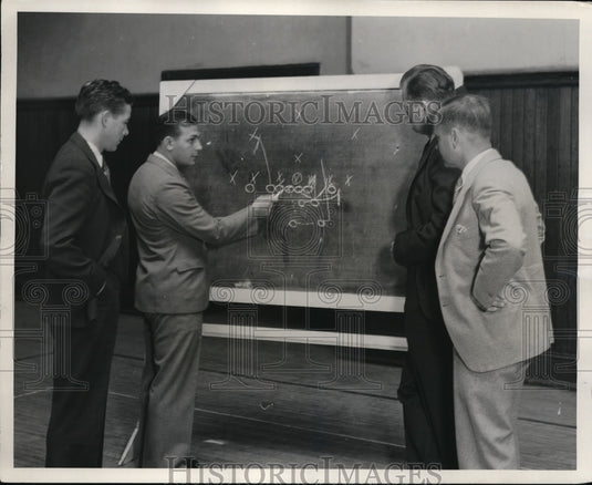 1932 Photo Missouri Tiger Coaches Talk Strategy with Head Coach Carideo - Historic Images