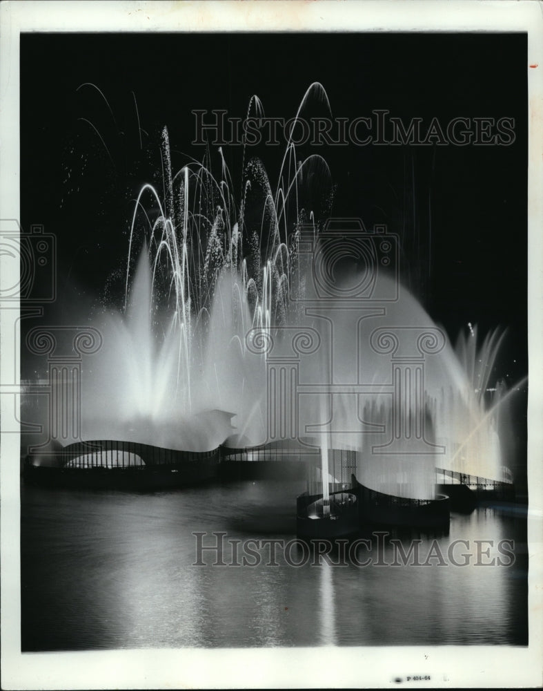 1964 Press Photo Fountain of the Planets at World&#39;s Fair in New York 1964 - Historic Images